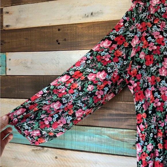 Zara Black and Red Floral Long Sleeve Dress - Picture 4 of 6